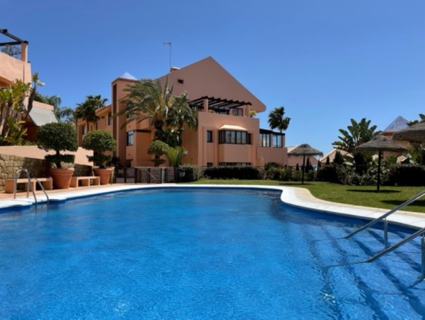 Apartment for sale in Calahonda, Marbella