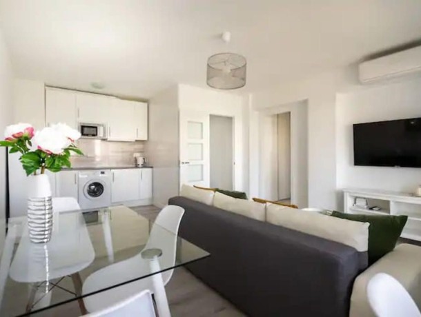 Apartment for sale in Nueva Andalucía, Marbella