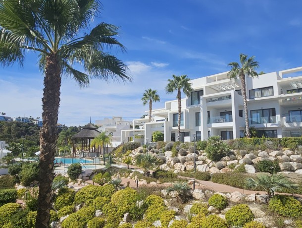 Apartment for sale in Atalaya, Marbella