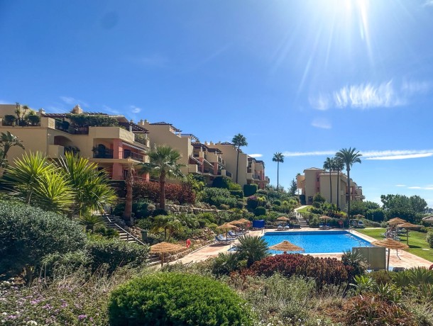 Apartment for sale in Los Arqueros, Marbella