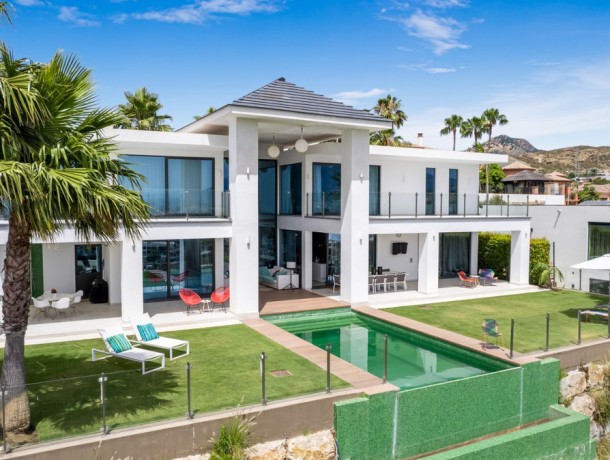 Villa for sale in Marbella, Marbella