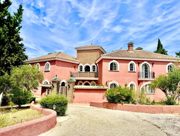 Villa for sale in Alhaurín el Grande, Marbella