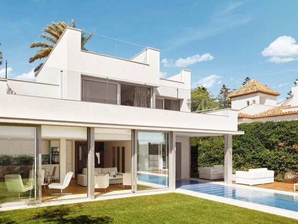 Villa for sale in The Golden Mile, Marbella