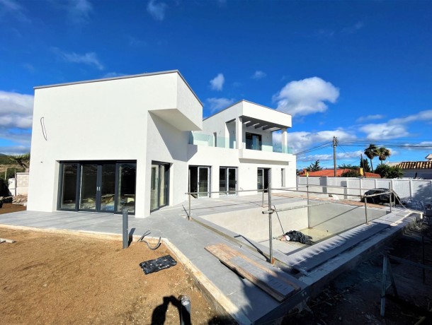 Villa for sale in Estepona, Marbella
