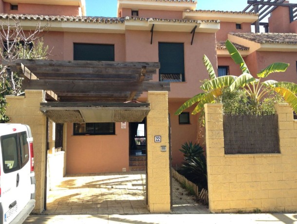 Townhouse for sale in Cancelada, Marbella