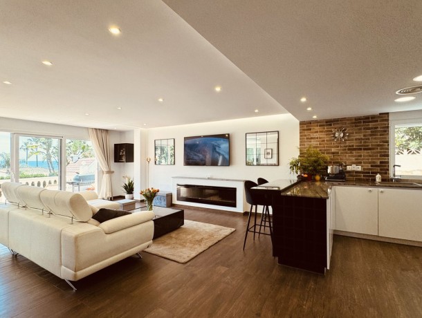 Villa for sale in Mijas Costa, Marbella