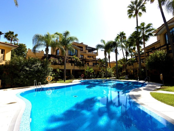 Apartment for sale in Puerto Banús, Marbella