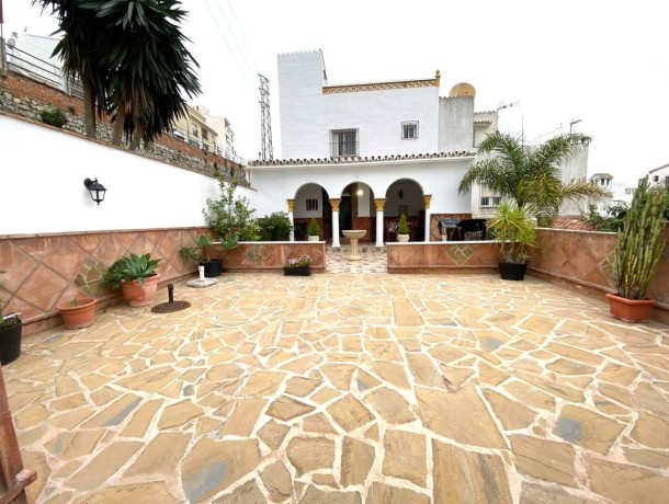 Villa for sale in Manilva, Marbella