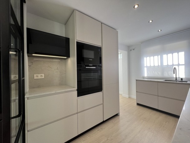 Apartment for sale in La Quinta, Marbella