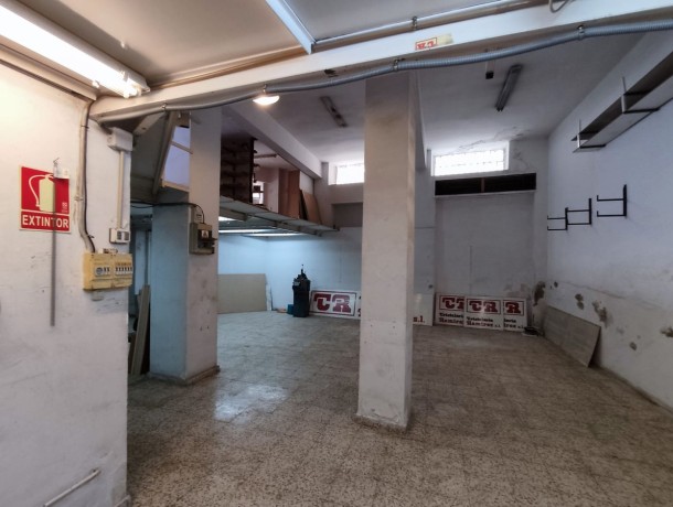 Commercial for sale in Cruz del Humilladero, Marbella