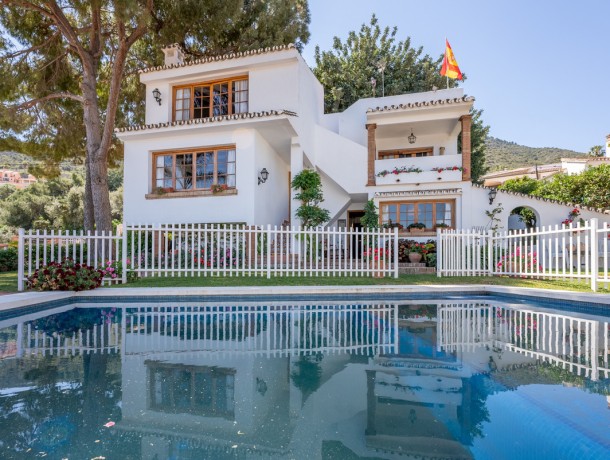 Villa for sale in Alhaurín de la Torre, Marbella