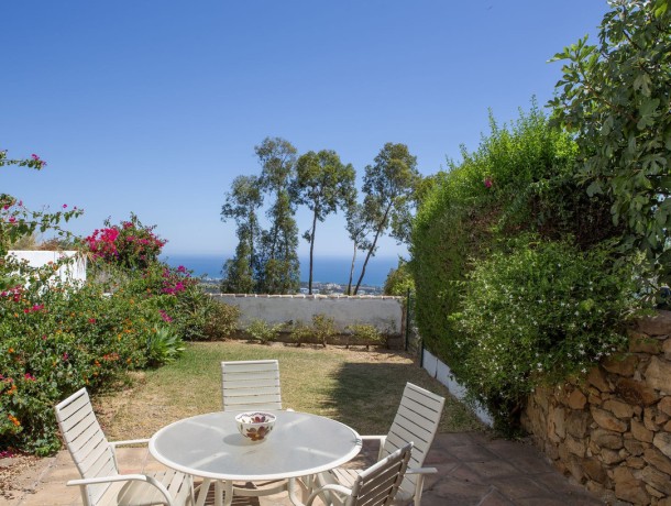 Townhouse for sale in Altos de los Monteros, Marbella