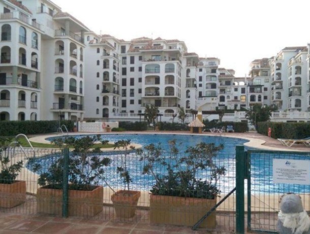 Apartment for sale in La Duquesa, Marbella