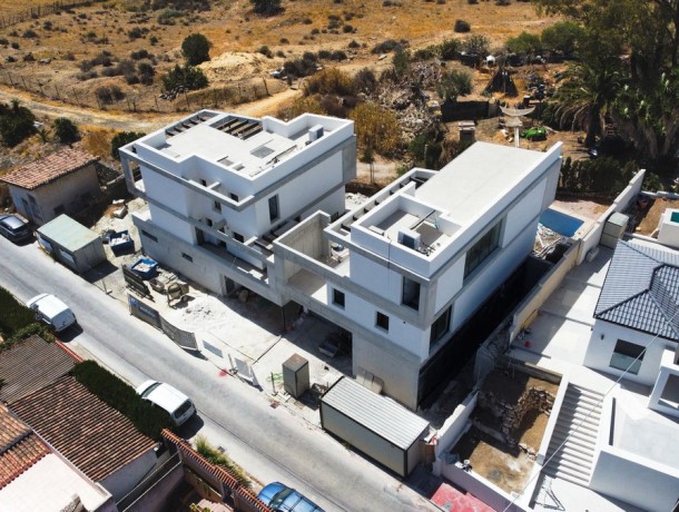 Villa for sale in Nueva Andalucía, Marbella
