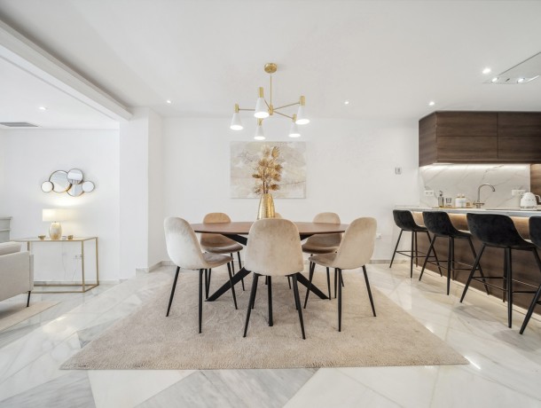 Townhouse for sale in Nueva Andalucía, Marbella