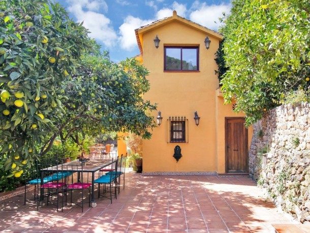 Villa for sale in Ojén, Marbella