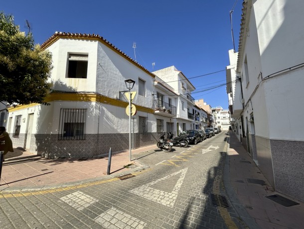 Villa for sale in Estepona, Marbella