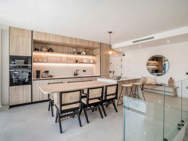 Apartment for sale in La Quinta, Marbella