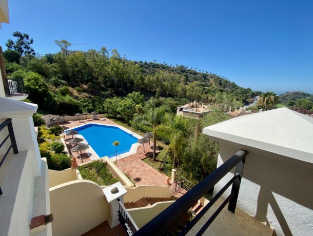 Apartment for sale in Los Arqueros, Marbella