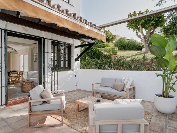 Apartment for sale in Nueva Andalucía, Marbella