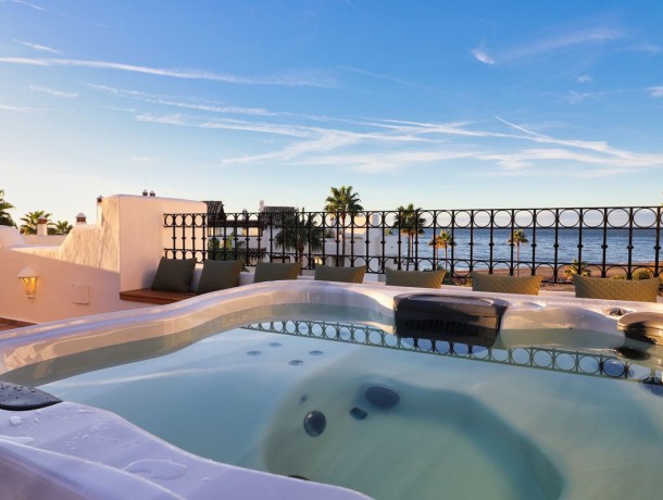 Apartment for sale in Estepona, Marbella