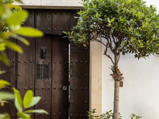 Villa for sale in The Golden Mile, Marbella