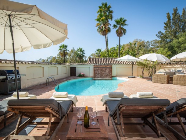 Villa for sale in La Quinta, Marbella