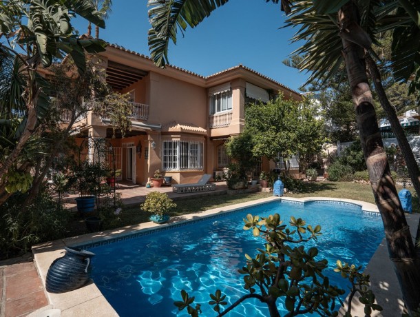 Villa for sale in Mijas, Marbella