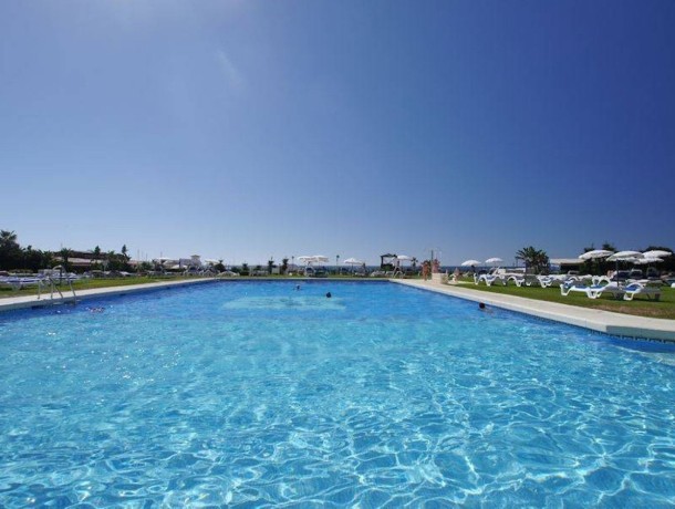 Apartment for sale in Puerto de Cabopino, Marbella