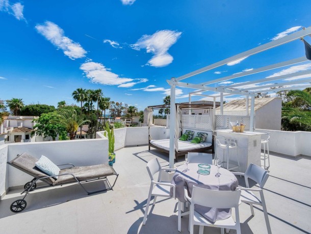 Apartment for sale in Elviria, Marbella