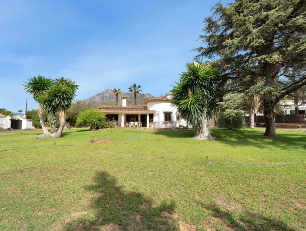 Villa for sale in Marbella, Marbella