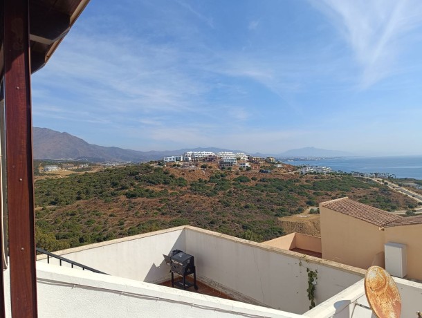 Apartment for sale in Casares Playa, Marbella