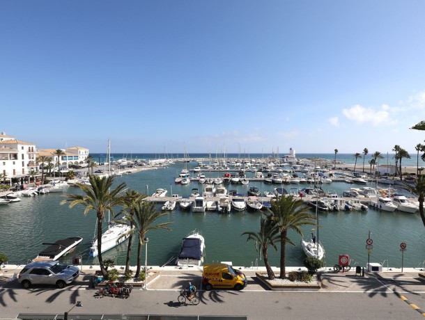 Apartment for sale in La Duquesa, Marbella