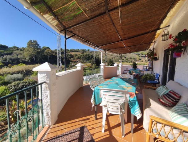Villa for sale in Estepona, Marbella