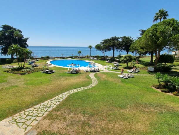 Apartment for sale in New Golden Mile, Marbella