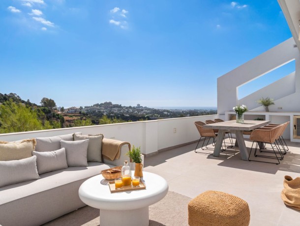 Apartment for sale in La Quinta, Marbella