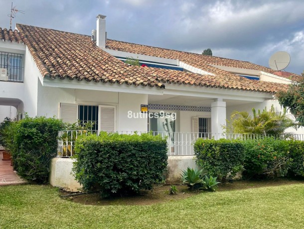 Apartment for sale in Nueva Andalucía, Marbella