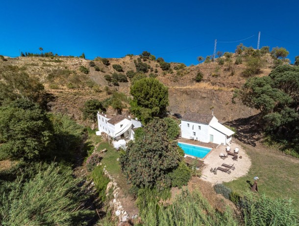 Villa for sale in Coín, Marbella