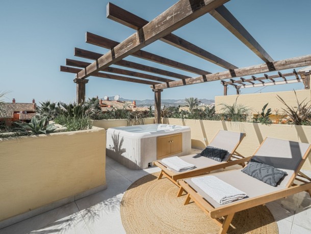 Apartment for sale in Costalita, Marbella
