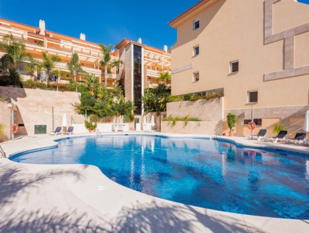 Apartment for sale in Nueva Andalucía, Marbella