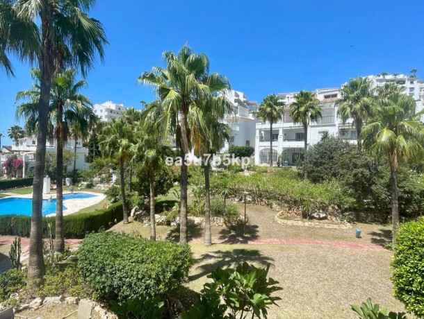 Apartment for sale in Riviera del Sol, Marbella