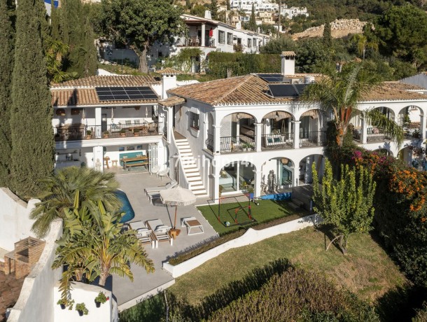 Villa for sale in Istán, Marbella