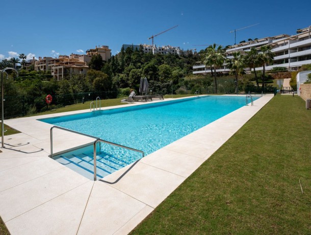 Apartment for sale in Los Arqueros, Marbella