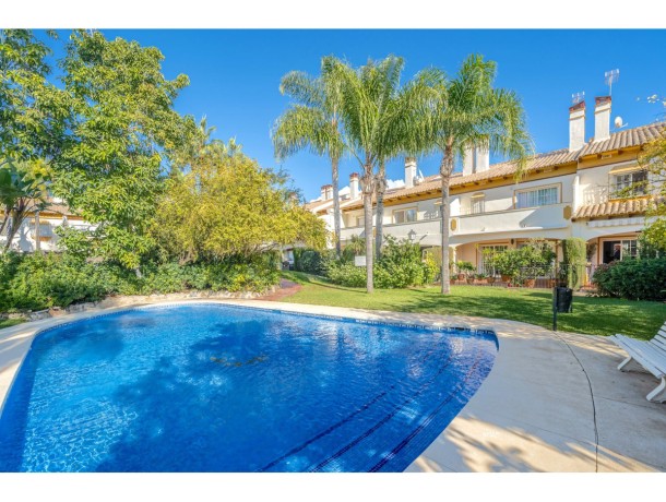 Townhouse for sale in Puerto Banús, Marbella