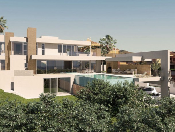 Villa for sale in Elviria, Marbella