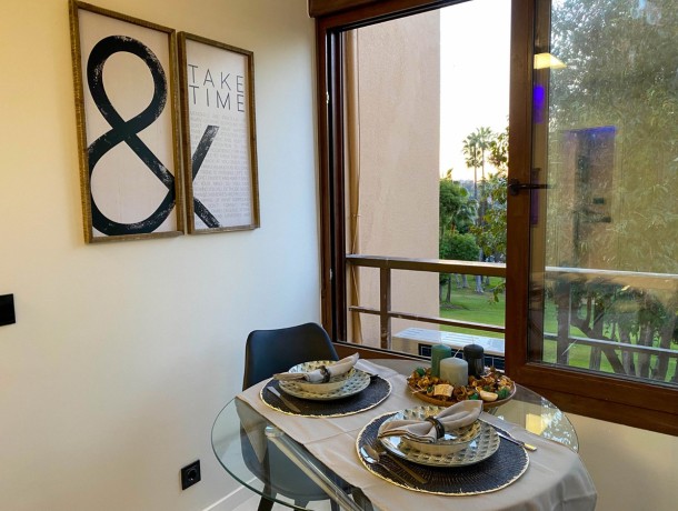 Studio for sale in Nueva Andalucía, Marbella