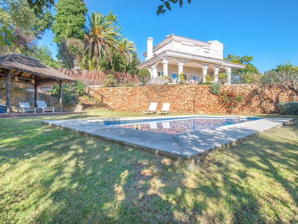 Villa for sale in Elviria, Marbella