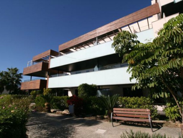 Apartment for sale in Los Flamingos, Marbella