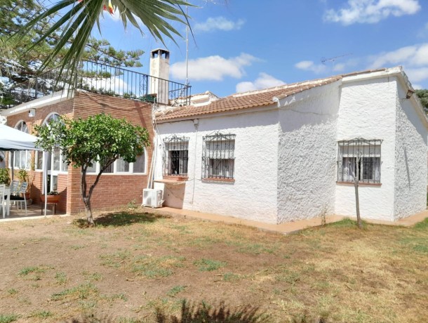 Villa for sale in Churriana, Marbella