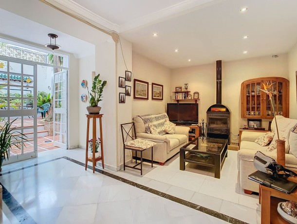 Villa for sale in Alhaurín el Grande, Marbella